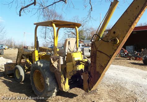 John Deere 300b Backhoe In Braggs Ok Item Da5237 Sold Purple Wave