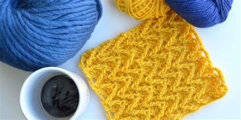 Crochet Stitch: Raised Zig Zag Stitch Tutorial