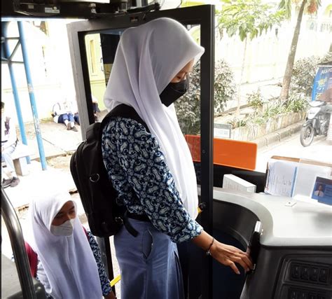 Yeay Ada Tarif Khusus Teman Bus Buat Pelajar Lansia Dan Disabilitas