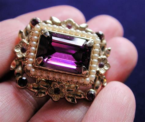 Stunning Coro Vintage Amethyst Brooch Etsy Amethyst Royal Purple