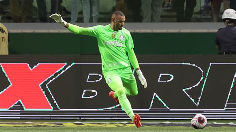 Weverton Elogia Bola Parada Do Palmeiras Mesmo Sem Scarpa E Comemora