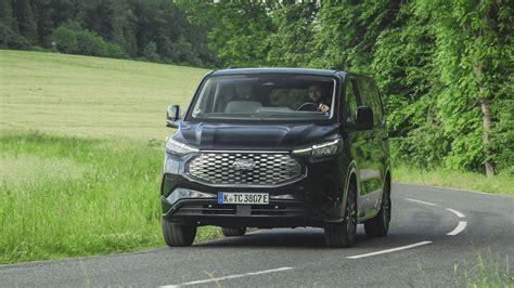 E Tourneo Custom So fährt der elektrische Ford Bus AUTO MOTOR UND SPORT