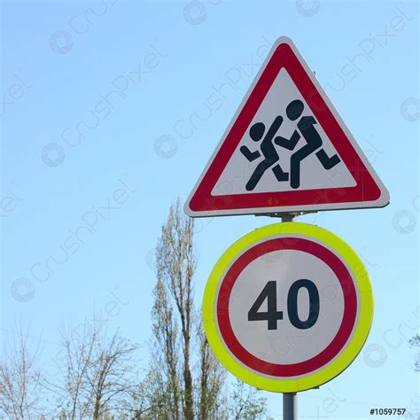 Verkeersteken met het nummer 40 en het beeld van de - stockfoto ...