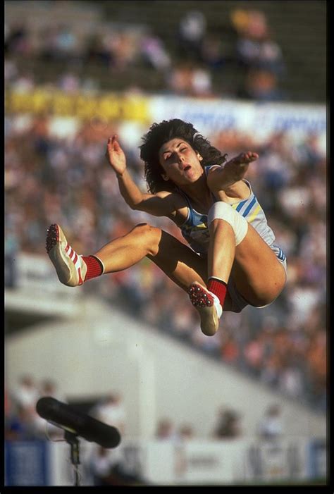 Who holds the men's long jump world record? All the facts and details ...