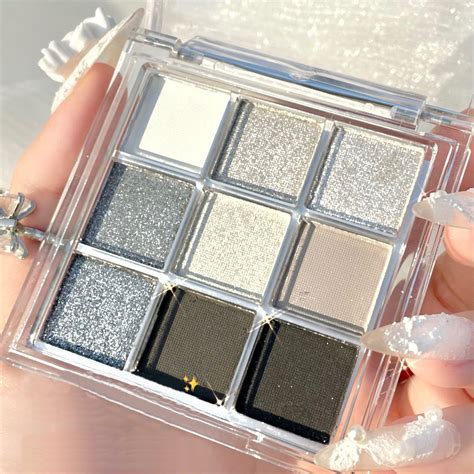 9 Colors Christmas Eyeshadow Palette Transparent Shimmer Shine Glitter ...