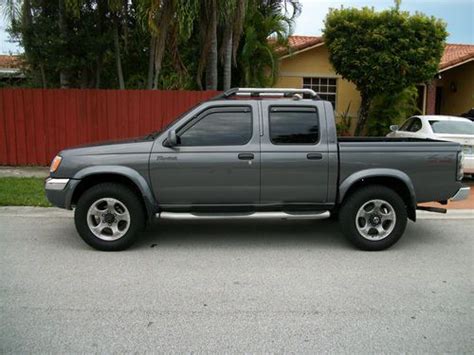 Purchase Used Nissan Frontier Se Crew Cab Pickup Door L In