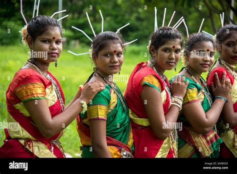 AMRAVATI MAHARASHTRA INDIA AUGUST 9 Group Of Gondi Tribes