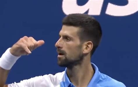 Us Open Djokovic Qui A Imit Shelton En Raccrochant Le T L Phone