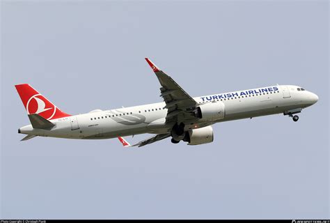 TC LTI Turkish Airlines Airbus A321 271NX Photo By Christoph Plank ID