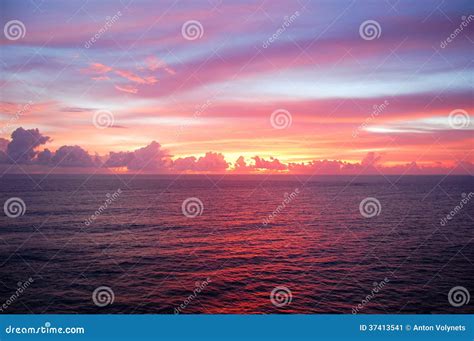 Idyllic Sunset Sky Stock Image Image Of Ocean Colors 37413541