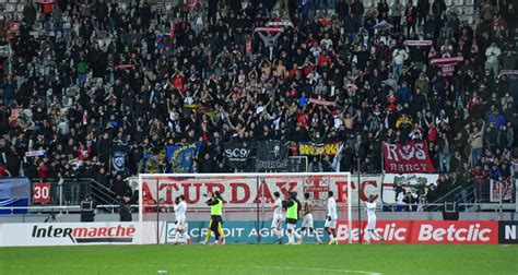 Nancy Red Star Lauteur Des Cris De Singe Interdit De Stade Pour 5 Ans