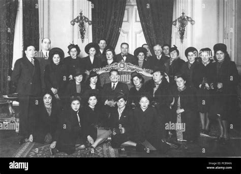 Pedro Aguirre Cerda Junto A Maestras En 1938 Stock Photo Alamy