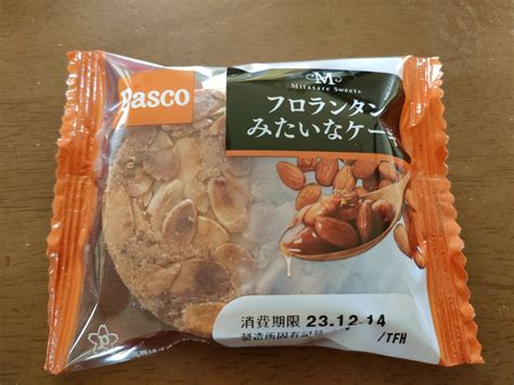 Pasco ひとまわり小さくなった？フロランタンみたいなケーキ 菓子パン（2023年12月） 名古屋発 旅行食べ歩き猫ブログ