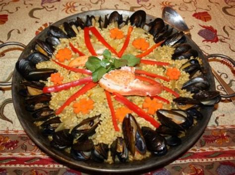 Picture Perfect Paella: Lobster Paella Recipe | Spectacularly Delicious