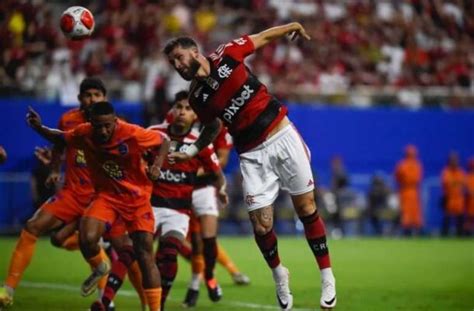 L O Pereira Enaltece Ortiz Zagueiro Que Tem Negocia O O Flamengo