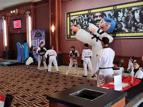 Marcus Menomonee Falls Cinema | Menomonee Falls WI