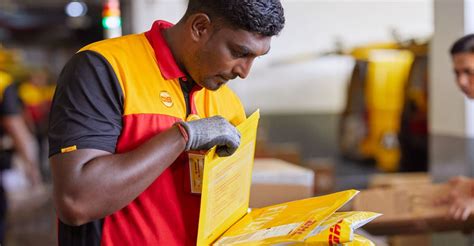 express document courier service dhl express singapore