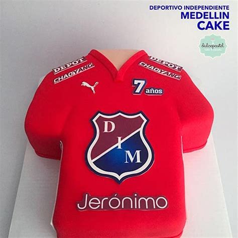 Torta Deportivo Medell N Decorated Cake By Cakesdecor