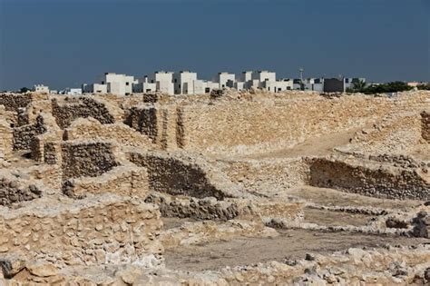 Premium Photo Dilmun Era Settlement Located On The Outskirts Of Saar