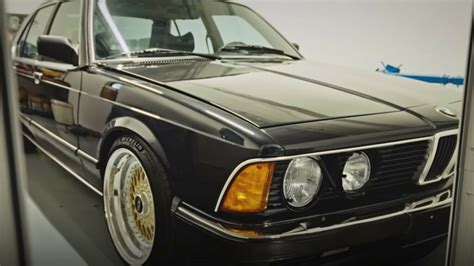 This Guy Loves Old Bmw 7 Series Models So Much That He Owns 15 Of Them Carscoops