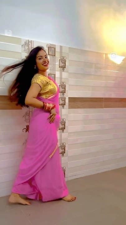 Yimmy Yimmy In Saree 💃💗 Yimmyyimmy Dance Bollywood Dancevideos Dancer Sonalisahu Viral