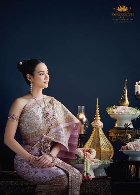 วาววา ณิชารีย์ สวยหรูลุคแม่หญิง กับ ชุดแต่งงานไทยศิวาลัย