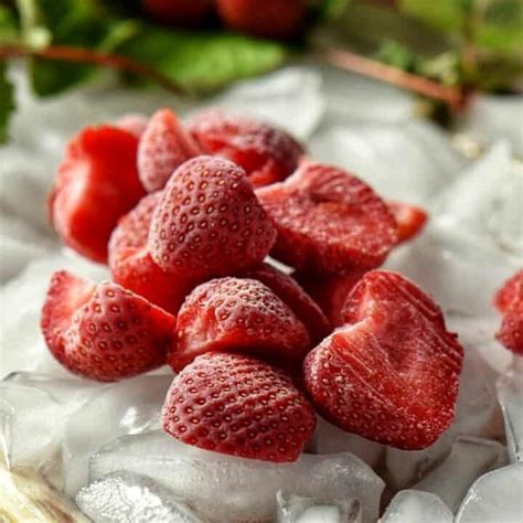 How To Freeze Strawberries 6 Easy Steps She Loves Biscotti