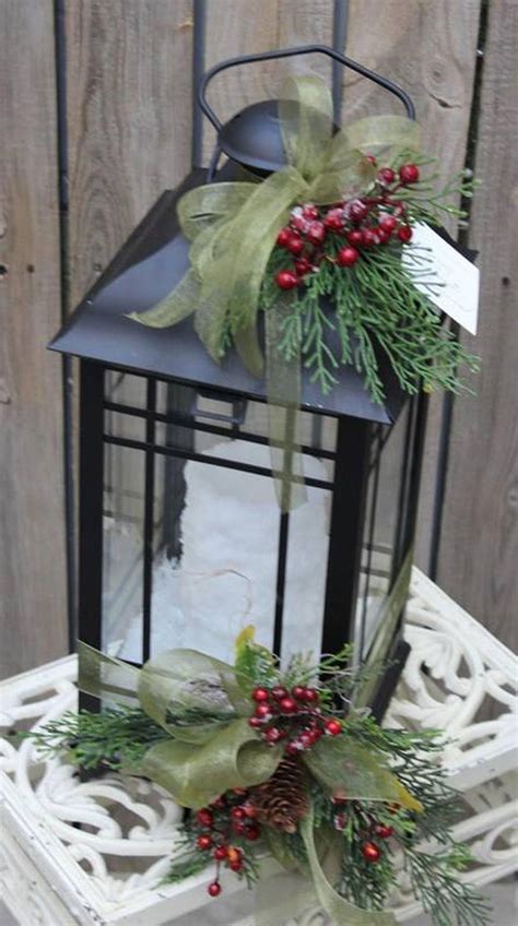 52 Inspiring Rustic Christmas Lantern Ideas For Your Porch Decoration