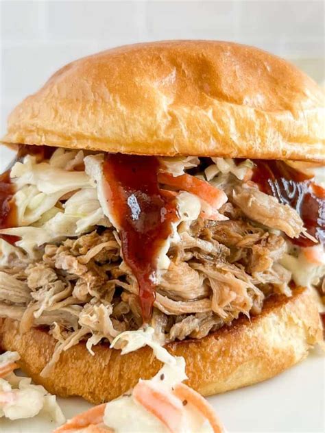 Easy Bbq Pulled Pork Sliders Recipe Seanna S Kitchen