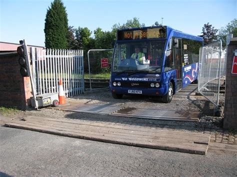 Hampden Grove temporary level crossing | When the work was t… | Flickr