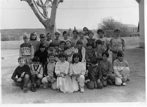 Photo De Classe CM1 De 1986 ECOLE JEAN GIONO Copains D Avant