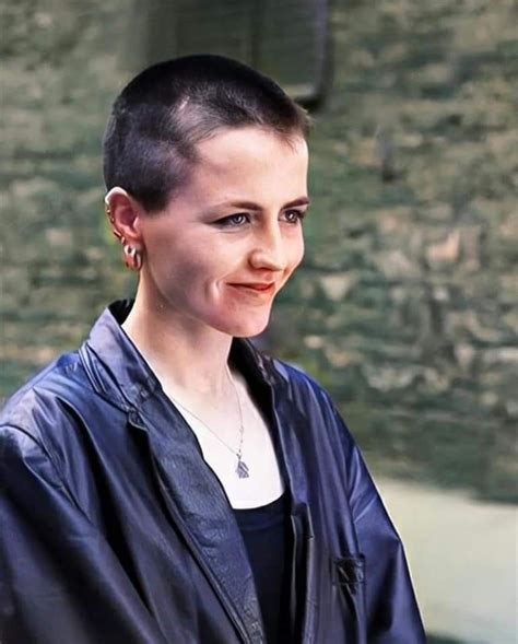 Pin By Angie Vee On My Idols Dolores O Riordan Shaved Head Bald Women