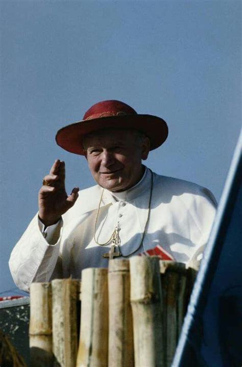 Pin By Misty Rose On Pope Francis Pope John Paul Ii Pope Saint John