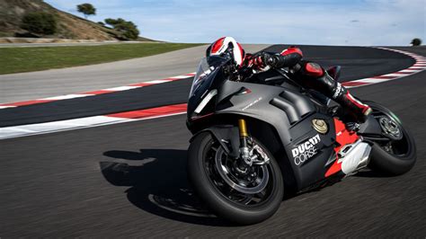 Dwp Ep Panigale V Sp The Ultimate Racetrack Machine