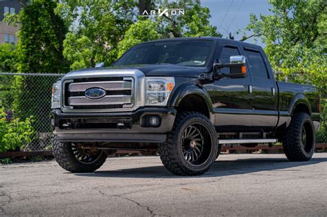 2013 Ford F 250 Super Duty Wheel Offset Aggressive 1 Outside Fender