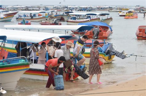 Pengembangan Wisata Bahari Antara Foto