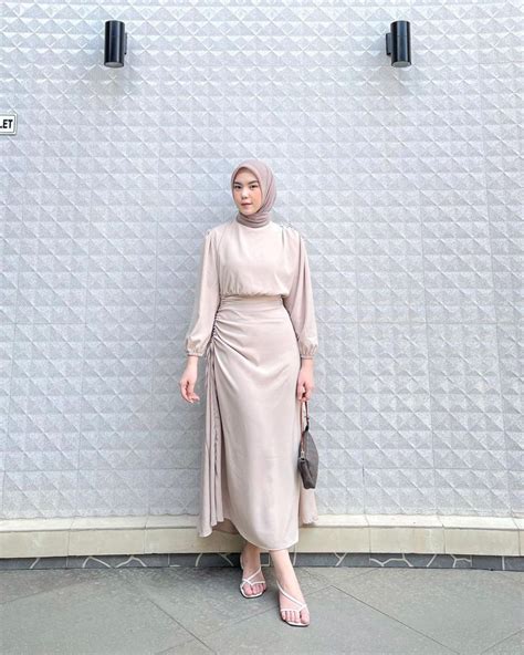 10 Inspirasi Outfit Simpel Untuk Bukber Tetap Stunning