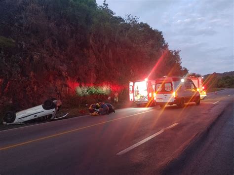 Carro Capota Na Ers 129 Em Muçum E Deixa Dois Feridos Grupo A Hora