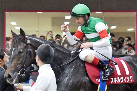 【シックスペンス】【フルレゾン】2歳馬の静止画と動画更新、日本ダービーの予想【スキルヴィング】 「競馬が人生を豊かにする！」一口馬主日記