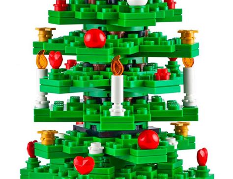 This Lego Christmas Tree Is Perfect For Christmas Decor For LEGO Fanatics