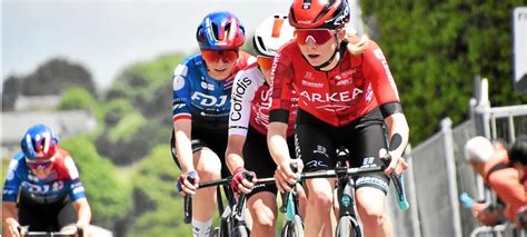 Tour De France Femmes C Drine Kerbaol Toujours Sur Le Podium Du G N Ral