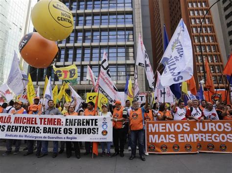 G Centrais Sindicais E Estudantes Protestam Na Avenida Paulista