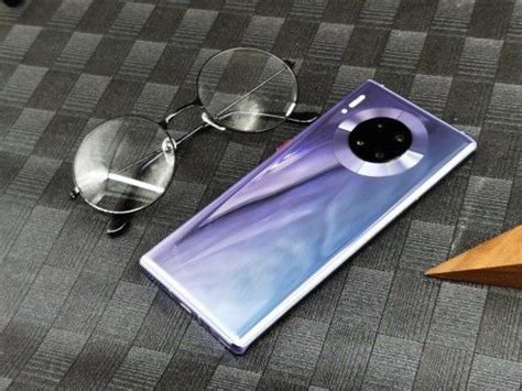 首款5g爆品华为mate30 Pro 5g评测：21根天线，告别“卡顿”生活！ 极客公园