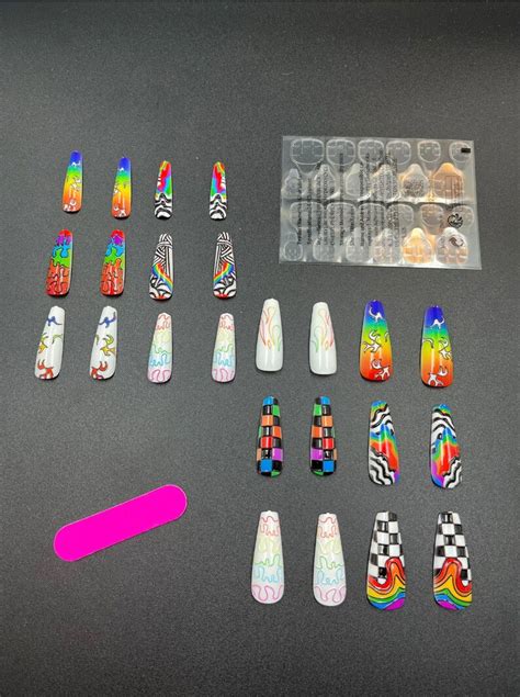 Trippy Rainbow Checkerboard 24pcs Press On Nails Coffin Press On Nail