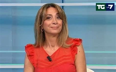 Paola Mascioli chi è la giornalista La7 biografia carriera vita privata