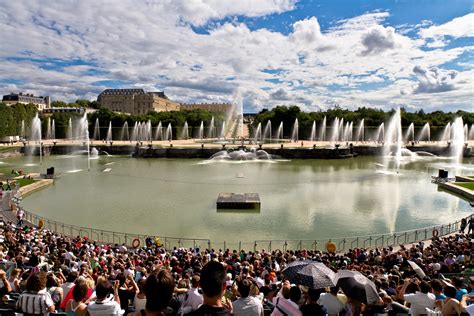 Déferlement grandiose deaux à Versailles