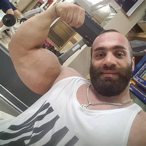 Muscle Lover The World Of Big Muscles Iranian Bodybuilder Hossein