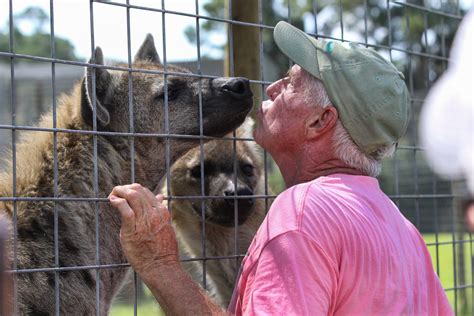 Carson springs wildlife sanctuary tigers lemurs rhinoceros