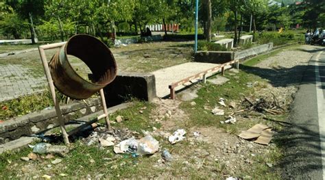 Taman Fronteira Garden Kabupaten Belu Banyak Sampah Plastik Nampak