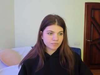 EmiliaMarloww Nude On Cam For Live Porn Chat PornGirls